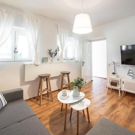 Apartment Near Old Town, Free Parking & Huge Garden 杜布罗夫尼克 外观 照片