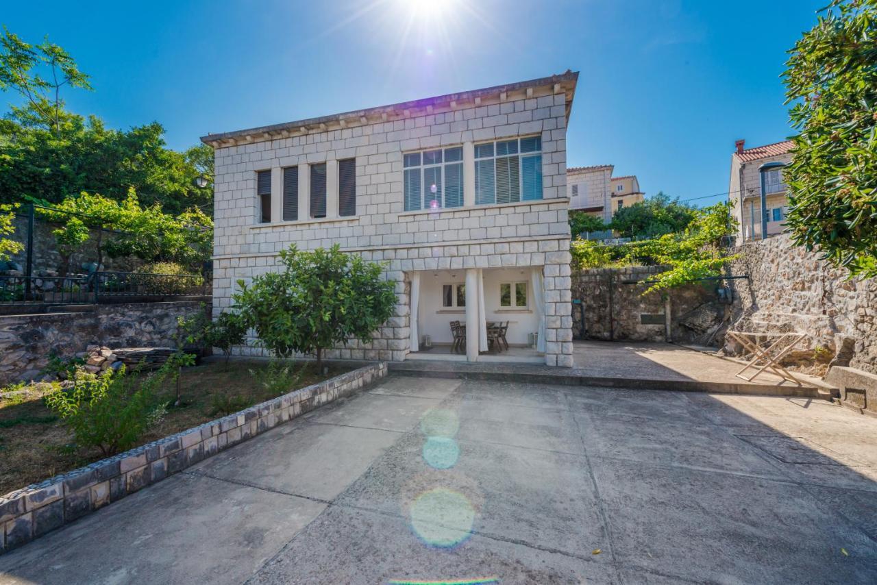 Apartment Near Old Town, Free Parking & Huge Garden 杜布罗夫尼克 外观 照片